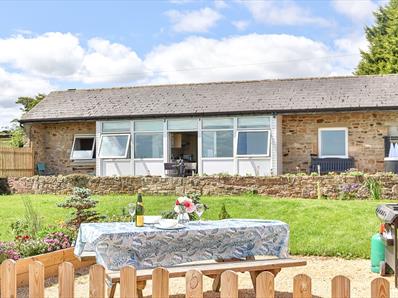 Front exterior of Jasmine Cottage