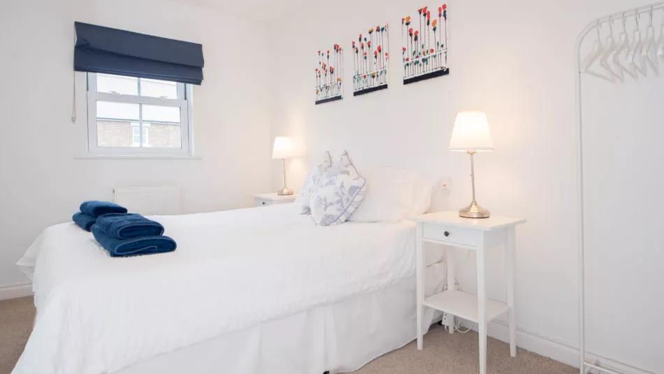 Double bedroom at Crescent House