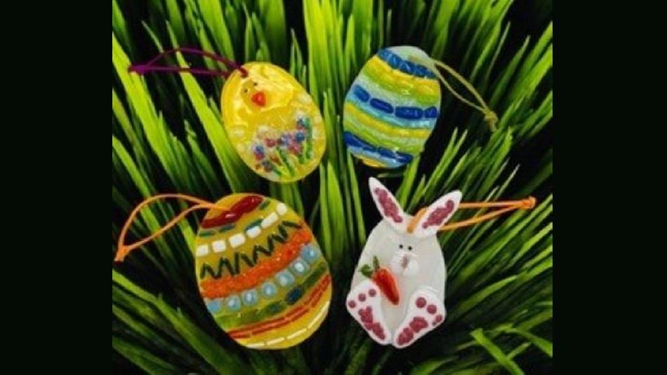 Fused glass Easter decorations