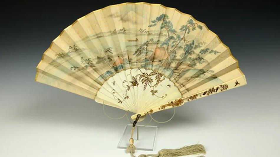 A Japanese fan