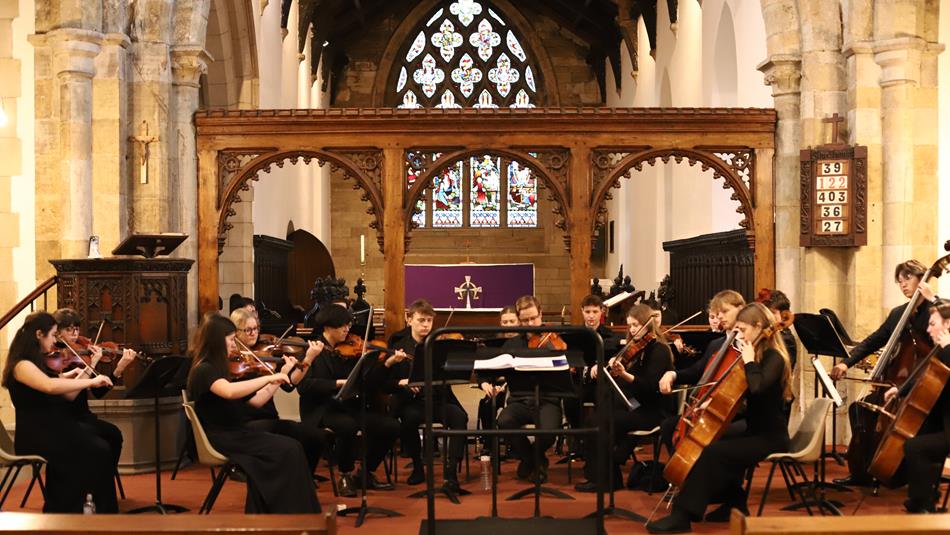 Palatinate Ensemble performing in church.