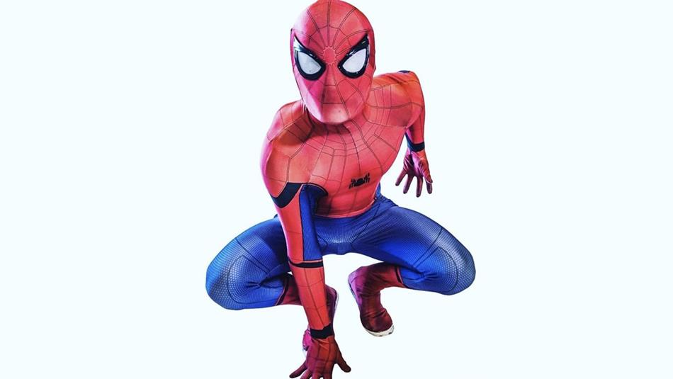 Spidey crouched down low.