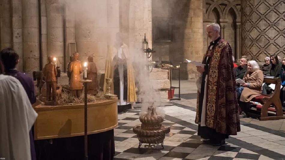 Epiphany procession at Durham Cathedral, incense being burnt during the service.