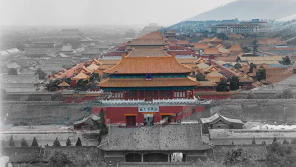 View of the Palace Museum in the 1920s and 2025; Photos: © The Palace Museum; Image designed by Ziyu Zhou