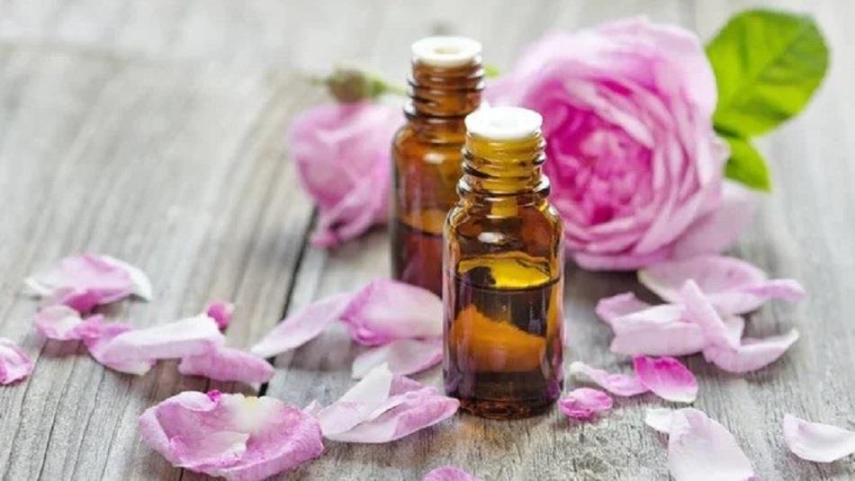 Aromatherapy bottles with pink rose/rose petals