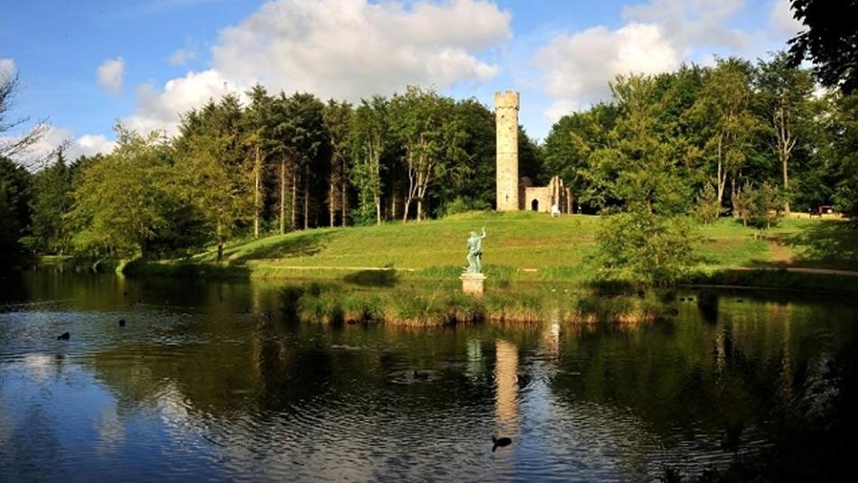 The lake at Hardwick park.