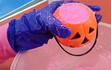 Making a pumpkin bath bomb