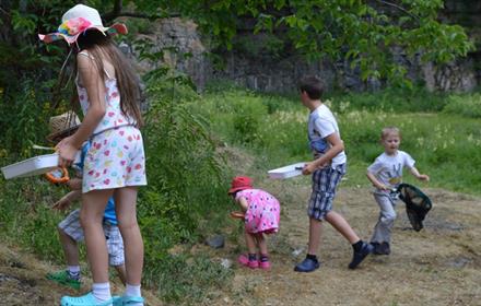Children taking part in an activity at Bowlees Quarry