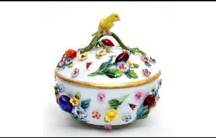 Image of an ornament decorated with birds at The Bowes Museum.