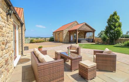 Garden seating area Bell House Farm