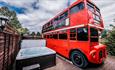 Trafalgar Square Renovated 1960s Bus and Hot Tub