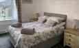 Cross Row Cottage double bed
