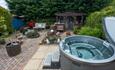 Garden with hot tub at Harry's House