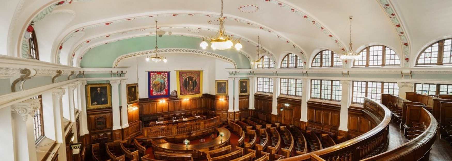 Inside Redhills showing a large seating area