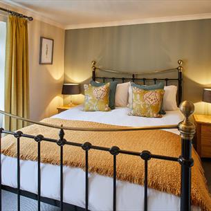 Double bedroom at Cobblers Cottage