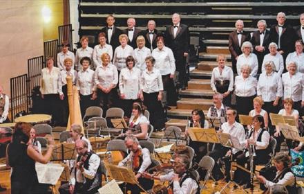 Image of a choir and Vinovium Chamber Orchestra.