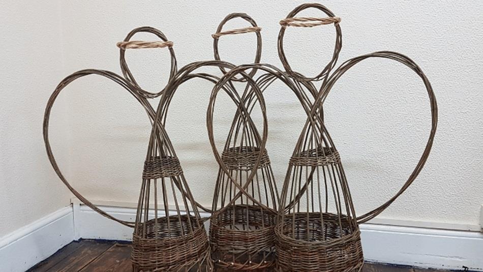 Three willow angels. Three willow angels.