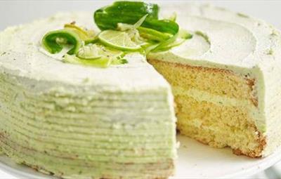 Sponge cake with icing, lime on top