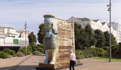 Michael Rakowitz The invisible enemy should not exist (Lamassu of Nineveh)