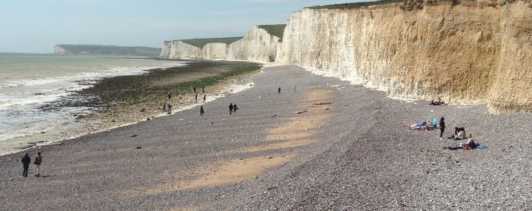 Plage de Birling Gap avec vue sur les Seven Sisters