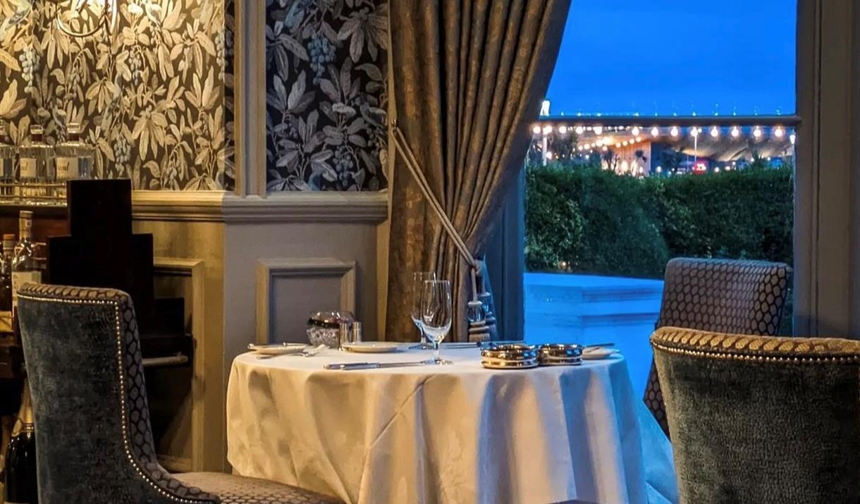 The Mirabelle Restaurant on a Spring Evening