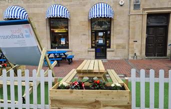 Pop-Up Park in Victoria Place