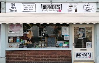 Blondes cafe in Cottingham, East Yorkshire