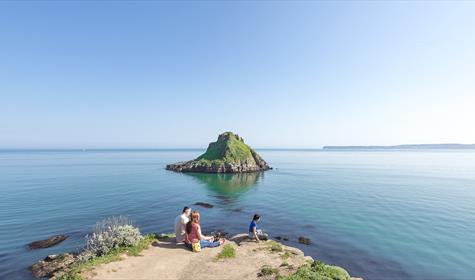 Family at Thatcher Rock in Torquay