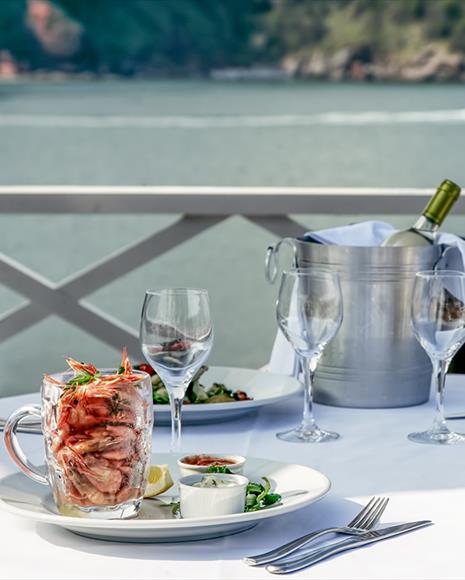 Enjoying dining alfresco at the Captain's Table, Cary Arms