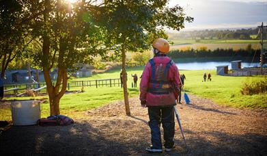 Pictures of the hall and lake