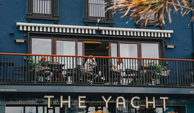 The Yacht, Torquay