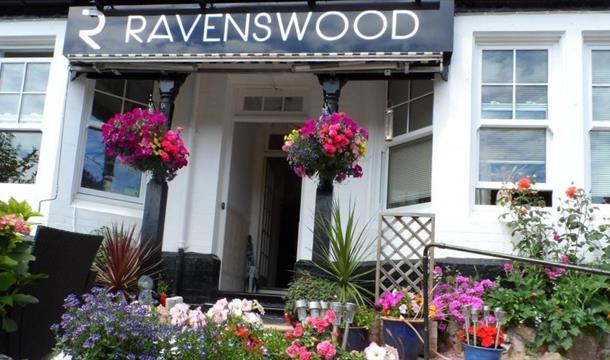 Entrance, Ravenswood B&B, Torquay, Devon