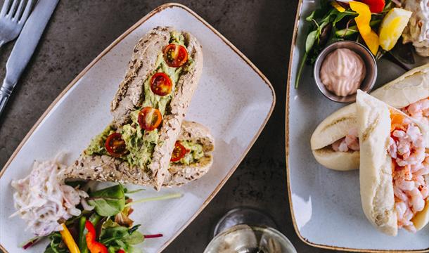 Below Decks Lunch Baguettes