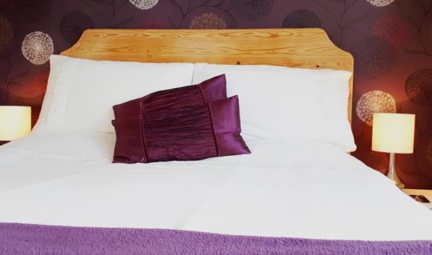 Double bedroom at Abberley Guest House, Torquay, Devon