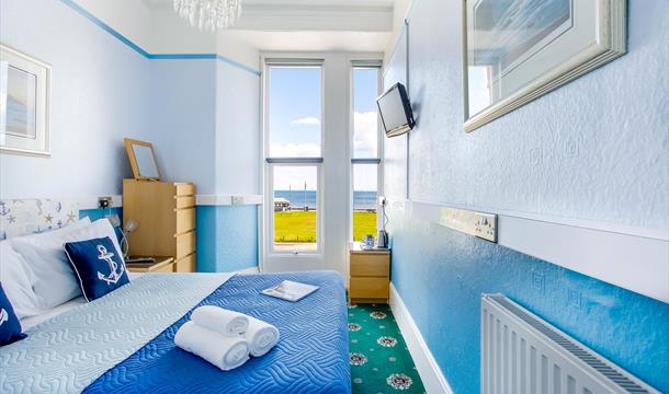Quality sea front accommodation