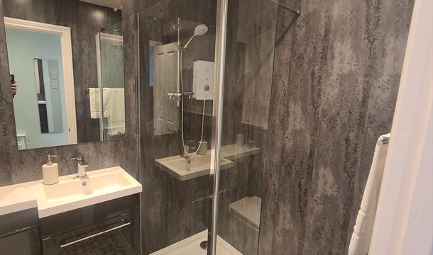 Meadowside Holiday Apartments