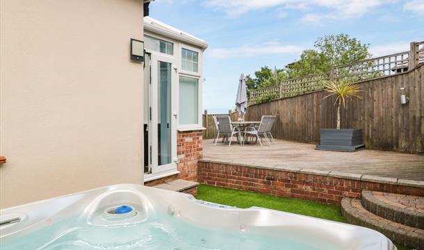 Hot Tub, 2 Channel View, 10a Oxley Road, Torquay, Devon