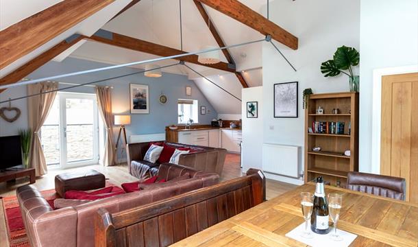 Open plan dining area, lounge, kitchen, 2 The Old Chapel, Brixham, Devon