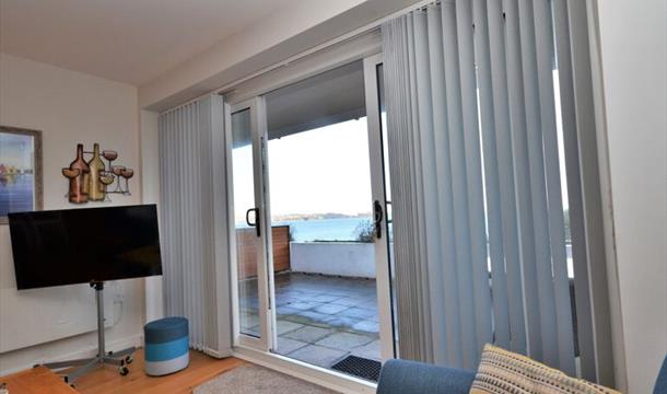 Lounge/Patio doors and view, 3 Avocet, The Cove, Brixham