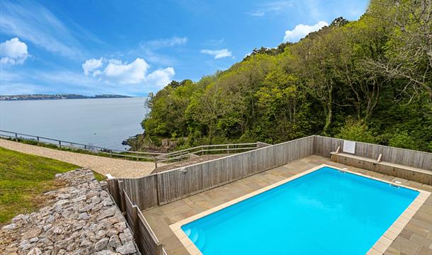 Shared outdoor swimming pool, 1 Curlew, Brixham, Devon