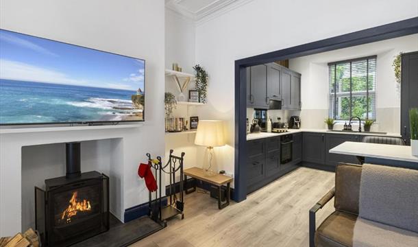 Lounge and Kitchen at 50 Bolton Street