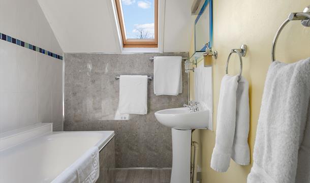 En-suite bathroom