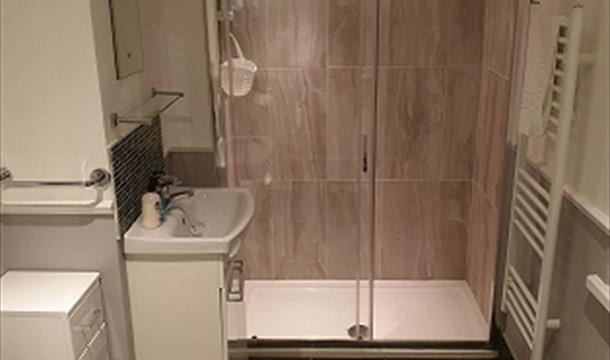 Shower Room, Appletorre House Holiday Flats, Vansittart Road, Torquay, Devon