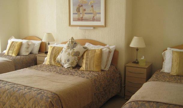 Family Room, Cleve Court Hotel, Paignton, Devon