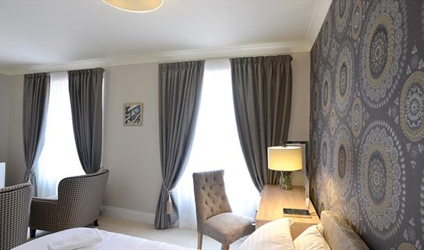 Bedroom, Devon Court Luxurious Bed & Breakfast, Croft Road, Torquay, Devon