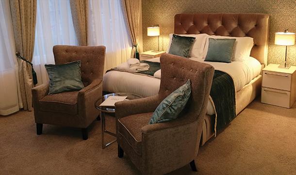 Bedroom, Devon Court Luxurious Bed & Breakfast, Croft Road, Torquay, Devon