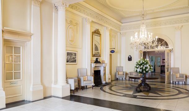 Main entrance of The Imperial Torquay on the English Riviera