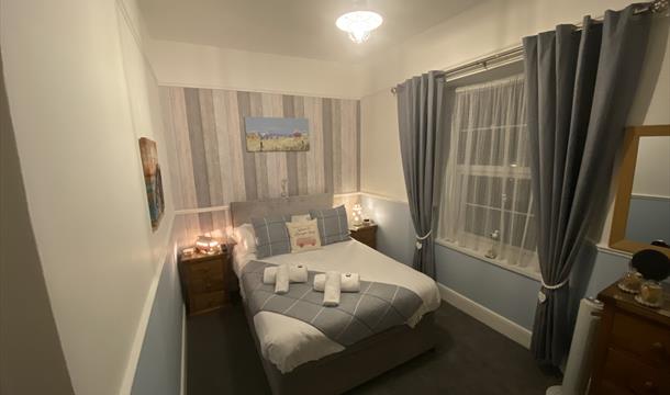 Double bedroom at Abingdon House, Torquay, Devon