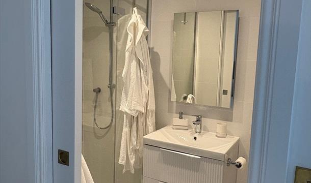 Second floor city view ensuite