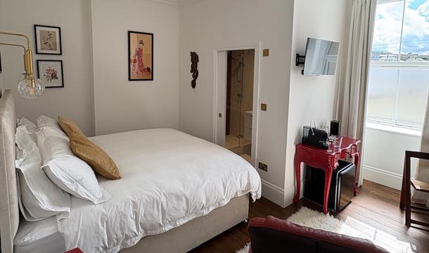 First floor City view superking/twin room